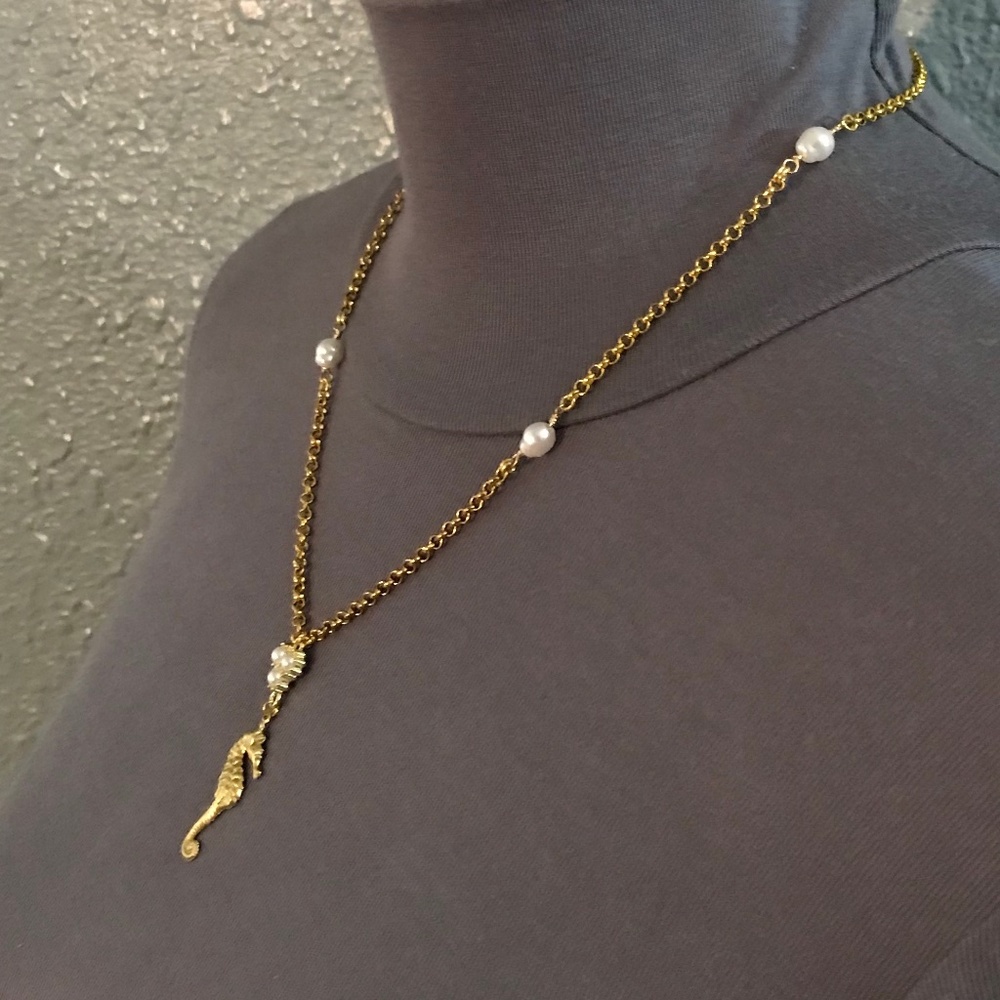 Lucrezia Borgia Gold Seahorse with Pearls Renaissance Necklace, Handmade Replica - Picture 5 of 15